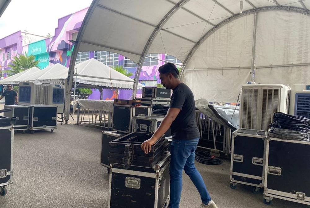 Semua acara yang bakal diadakan sudah disusun dan dan hanya menunggu kehadiran pengunjung.