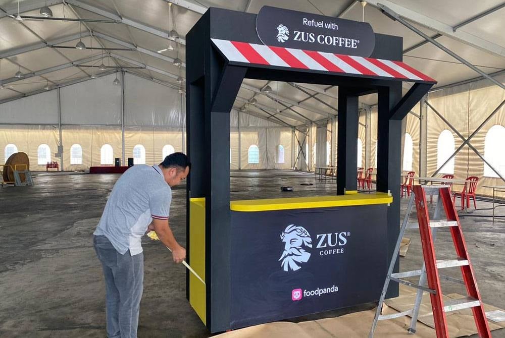 Karnival ini memberi peluang kepada lebih 30 vendor yang menyajikan pelbagai hidangan makanan berkonsepkan kenegerian dan tradisional dengan harga berpatutan.