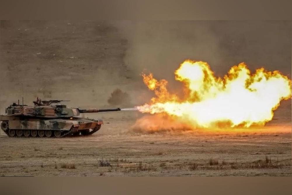 Keputusan AS mahu membekalkan peluru uranium depleted (DU) kepada Ukraine mengundang kecaman Rusia. - Foto Agensi