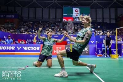 Tang Jie (kanan) dan Ee Wei akan menentang pasangan Perancis dalam aksi separuh akhir Terbuka China pada Sabtu. - Foto Badminton Photo