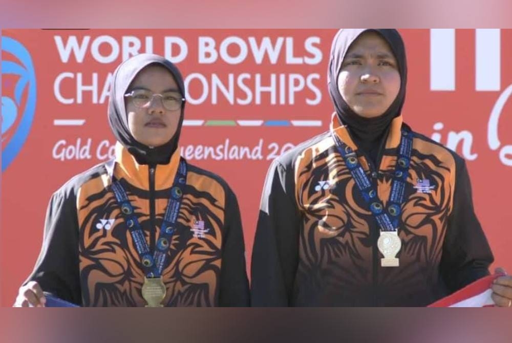 Nabilah dan Aleena muncul juara Kejohanan Boling Padang Dunia di Gold Coast pada Sabtu.
