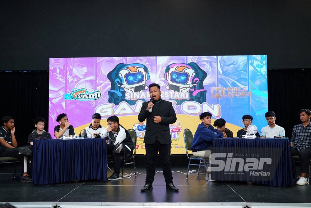 Perlawanan akhir Mobile Legend menemukan pasukan pasukan Monster Vicious (kiri) dan Bring Me Horizon. - Foto: SINAR HARIAN/ MOHD HALIM ABDUL WAHID