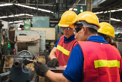 Graduan KV yang mempunyai kemahiran tinggi amat diperlukan dalam industri dan pasaran pekerjaan. - Foto 123RF