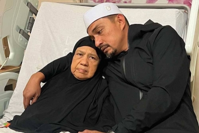 Ibu Adi Putra, Noor Banoo Khan menghembuskan nafas terakhir pada jam 11.15 pagi, Jumaat.