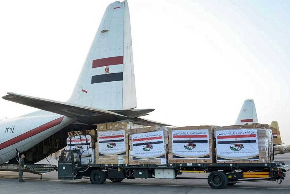 Mesir turut menghantar bantuan kemanusiaan untuk mangsa terjejas banjir di Libya.