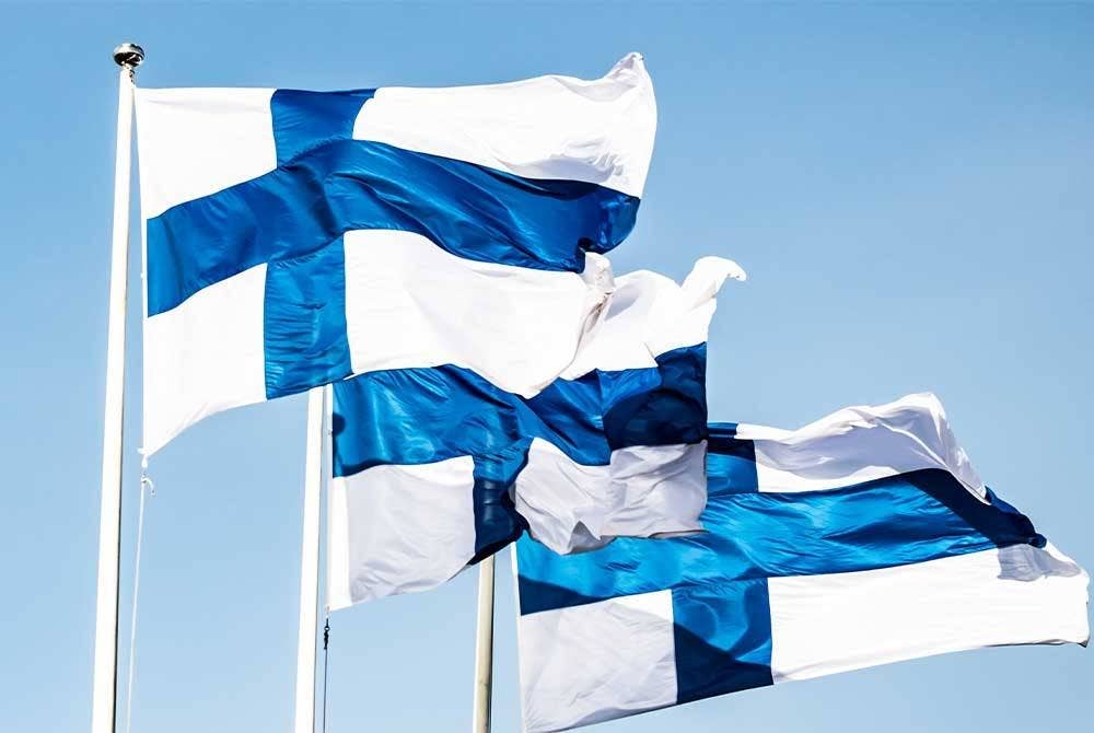 Finland bakal menyertai negara-negara Baltik mengenakan larangan masuk ke atas kenderaan dengan nombor pendaftaran Rusia. - Gambar hiasan 123rf