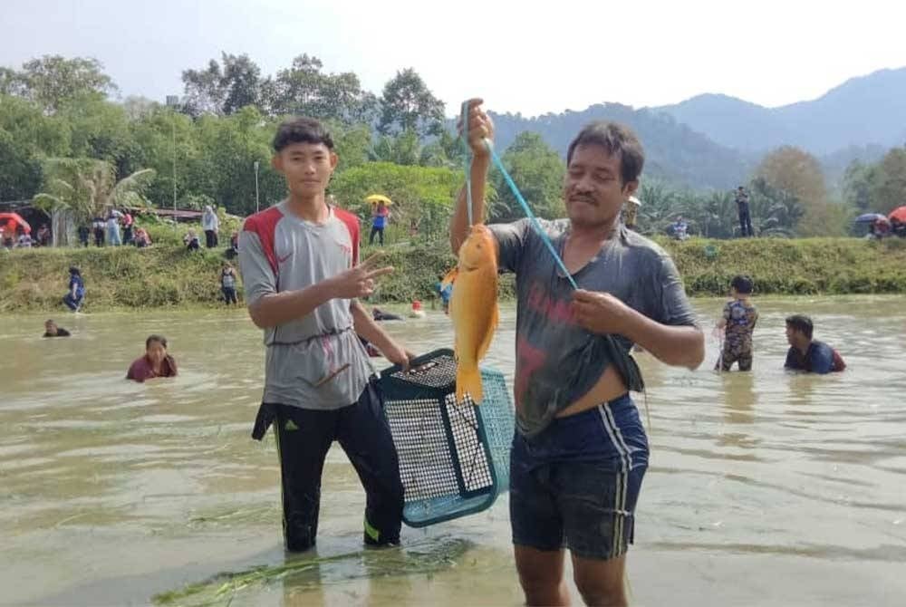 Peserta dibenarkan mengguna sauk dan besen berlubang sahaja