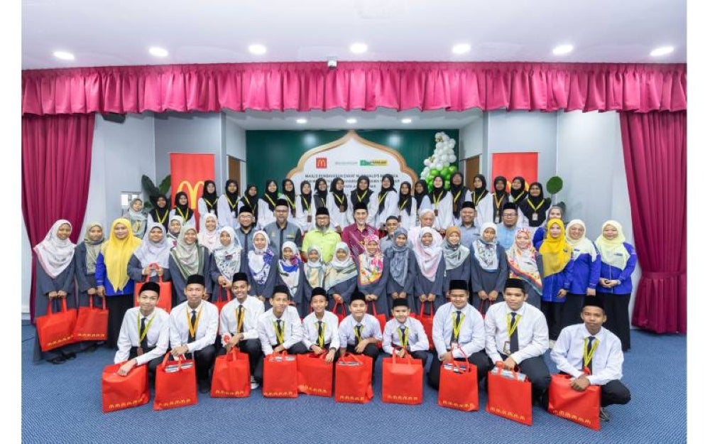 McDonald’s Malaysia menyedari kepentingan menunaikan kewajipan zakat perniagaan untuk membantu masyarakat yang memerlukan.