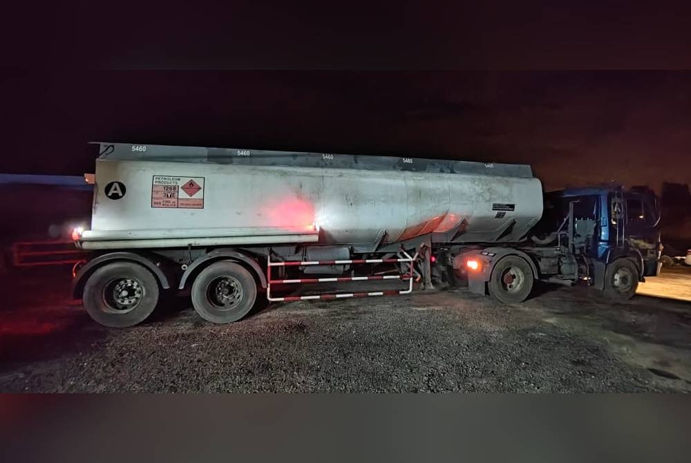 Lori tangki yang dirampas KPDN.