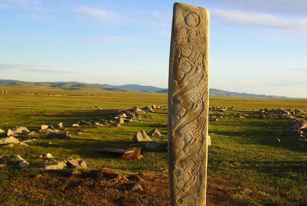 MONGOLIA: Monumen Batu Rusa dan lokasi tinggalan Zaman Gangsa.