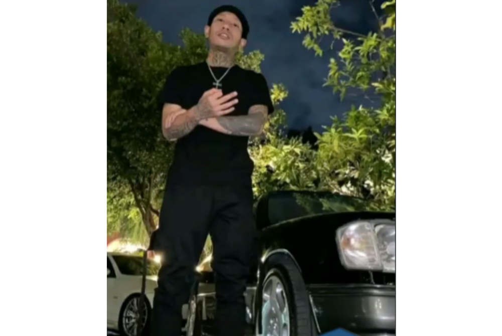 Rahboy (RB), Rapper penuh tatu dari Thailand ini memutuskan untuk memeluk Islam.