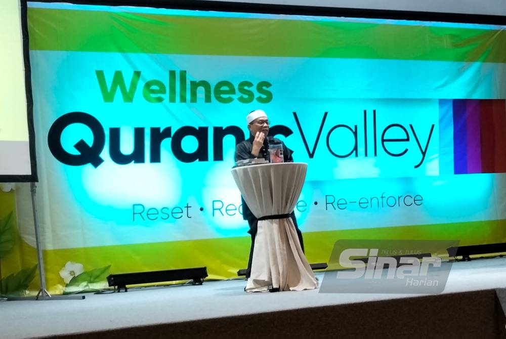 Safri ketika berucap di Seminar Soul Fitness and Wellness Breakaway bertajuk 'Reset Your Soul' di Cherengin Hills Convention and Spa Resort, Janda Baik pada Khamis.
