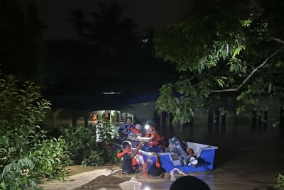 Seramai 244 mangsa ditempatkan di PPS selepas kediaman mereka dinaiki air akibat hujan lebat.