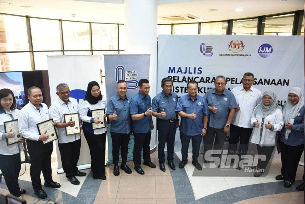Majlis Pelancaran Pelaksanaan Sistem Kutipan Tol Secaran Pembayaran Terbuka (SPT) yang dirasmikan oleh Menteri Kerja Raya, Sri Alexander Nanta Linggi pada Jumaat. - Foto Sinar Harian/Mohd Rafiq Redzuan Hamzah