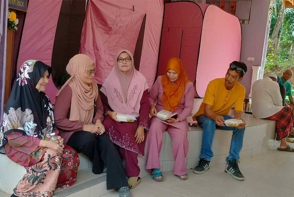 Keadaan mangsa banjir Iboi yang kini ditempatkan di PPS Sekolah Kebangsaan Iboi.