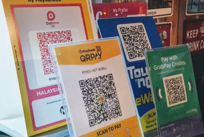 PayNet mengesahkan akan mengenakan caj transaksi kepada pengguna aplikasi tersebut berkuat kuasa 1 November depan. - Gambar hiasan