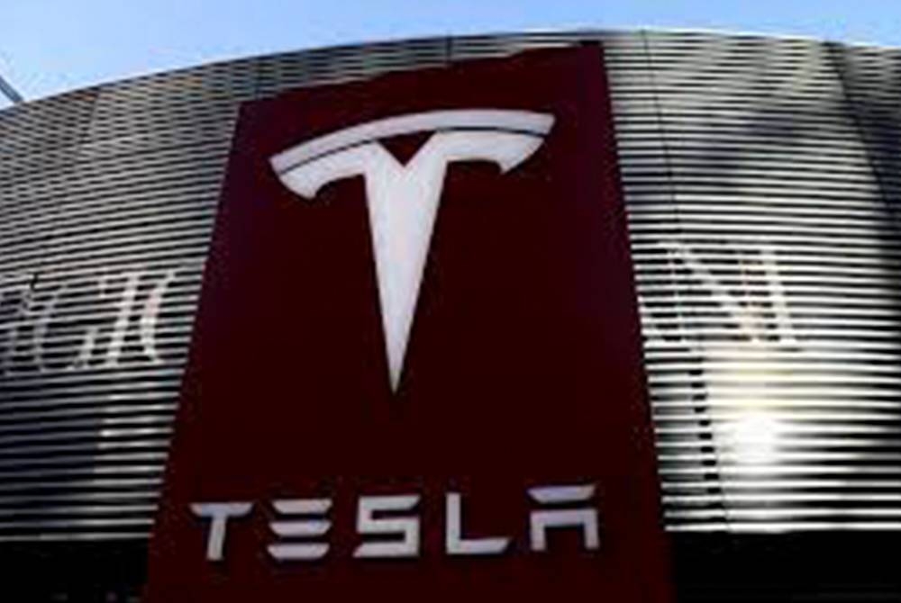Pekerja kulit hitam di kilang Tesla di California didakwa telah mengalami penderaan dan permusuhan kaum sekurang-kurangnya sejak 2015 - Foto: Reuters
