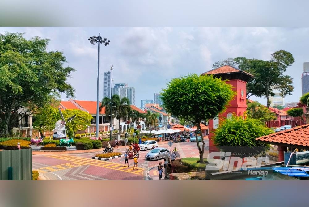 Keadaan di Jalan Jonker, di Melaka pada Isnin.