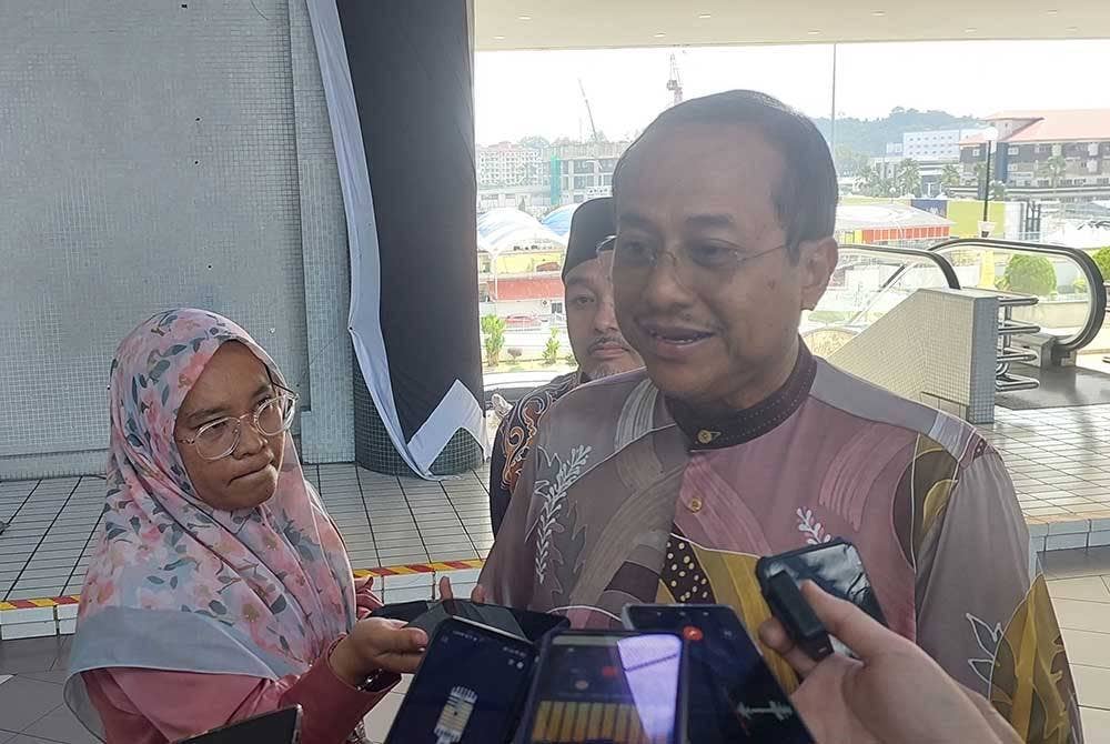 Ahmad Samsuri ketika ditemui pemberita.