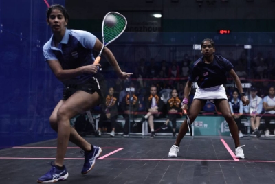 Sivasangari (kanan) berpeluang memperbaiki pencapaian perak yang diraih pada edisi lepas apabila dijadual menentang wakil Hong Kong Chan Sin Yuk. - Foto Bernama