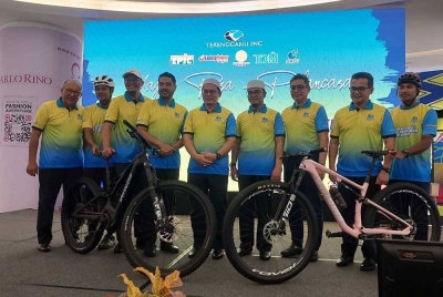 Hishamuddin (tengah) ketika majlis pra pelancaran IGMR 2023 pada Rabu.