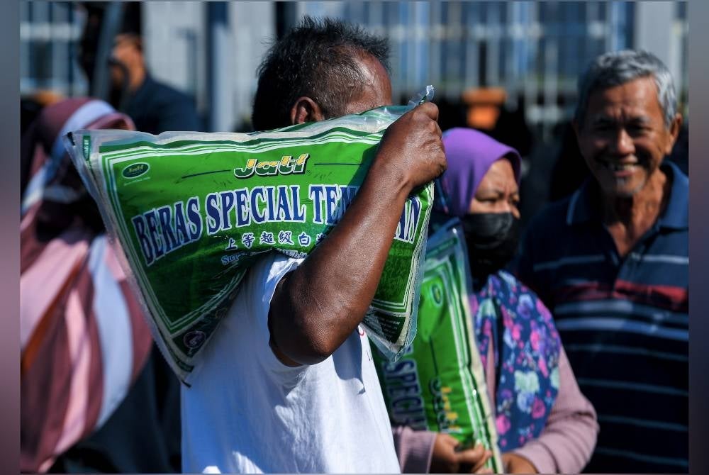 Isu penyelewengan terhadap subsidi kerajaan memberi kesan besar kepada ekonomi terutamanya industri keselamatan makanan seperti beras. - Gambar hiasan