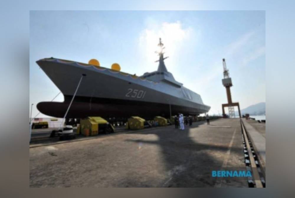 Kapal Tempur Pesisir milik Tentera Laut Diraja Malaysia - Foto Bernama