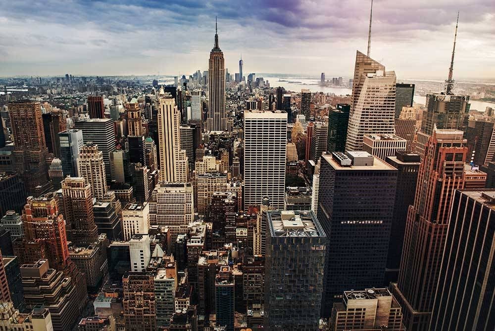 Bandar New York menduduki tempat teratas dengan 775 penduduk senti-jutawan. - Foto 123RF