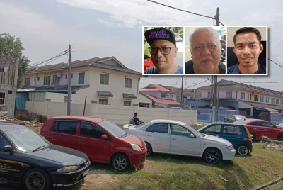 Penduduk di Taman Kota Masai, Pasir Gudang, pada Selasa meletakkan kereta di kawasan berdekatan rumah kerana kawasan sedia ada sempit. Gambar kecil dari kiri: Jazaidi, Abdul Ghafar, dan Hazuan 