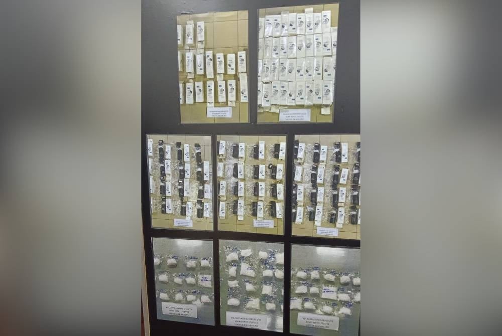 Antara barangan yang dirampas dalam dua operasi di kedai tayar di Kempas dan sebuah premis dalam kawasan perindustrian di Senai, Kulai, minggu lalu.