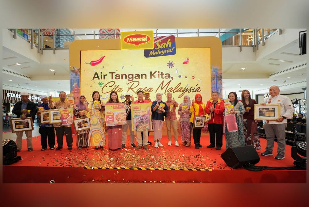 Maggi meraikan air tangan rakan sekerja seperti penanam cili, pengendali,
pengurus jaminan kualiti kilang, pemandu fork lif, chef, duta, dan promoter Maggi yang telah berusaha gigih di belakang tabir untuk menyokong jenama kegemaran ramai ini.