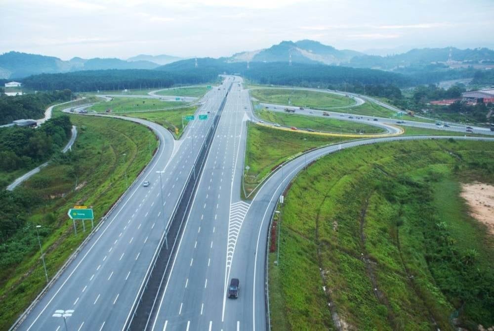 Lebuhraya Kajang-Seremban Sdn Bhd (LEKAS) akan ditutup sementara dari 5 petang Sabtu ini hingga 4 pagi keesokannya untuk memberi laluan kepada acara berbasikal malam tahunan RHB LEKAS Highway Ride 2023 (Edisi ke-8).