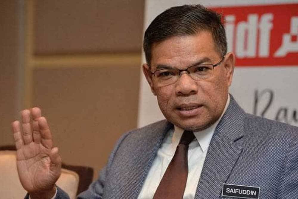Datuk Seri Saifuddin Nasution Ismail.