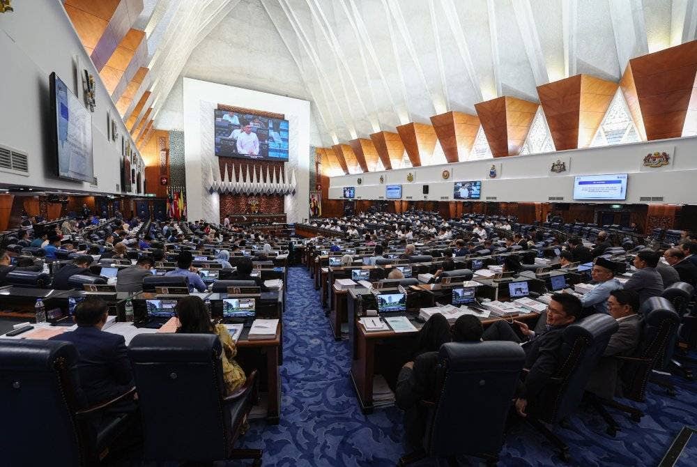 Suasana ketika pembentangan Belanjawan 2024 di Dewan Rakyat baru-baru ini. - Foto Bernama