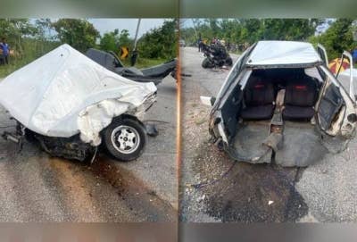 Keadaan kereta Proton Iswara dipandu seorang wanita selepas terbabit dalam kemalangan dengan sebuah pacuan empat roda jenis Toyota Hilux di Jalan Kampung Bukit Pak Kuning, Kuala Ketil pada Rabu. - Foto ihsan PDRM