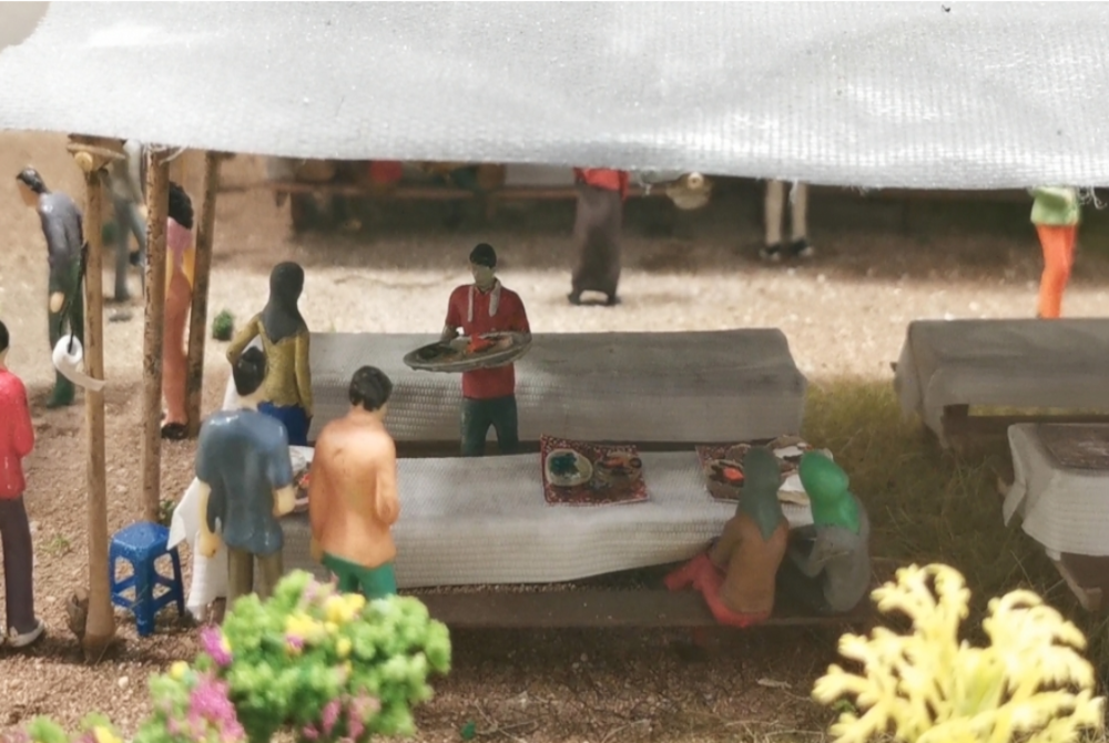 Diorama bekwoh ini bersaiz 182sm panjang dan 60sm lebar.