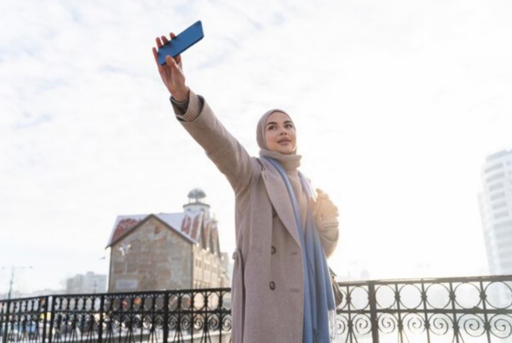 SEPANJANG pemusafiran, jaga keselamatan diri, agama dan maruah masing-masing agar bebas daripada fitnah dan maksiat ketika perjalanan, ketika tiba ke destinasi mahupun semasa pulang. -Gambar hiasan/ Foto: Freepik