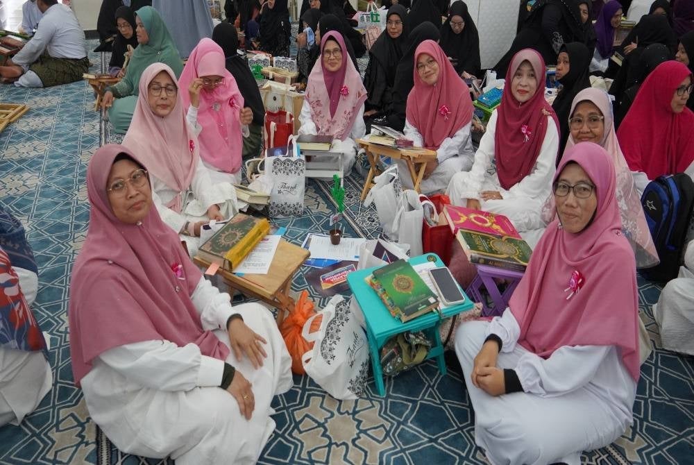 Antara qariah yang hadir sewaktu program SriKundang #QuranHour di Masjid Nurul Yaqin, Kampung Melayu Sri Kundang, Rawang.