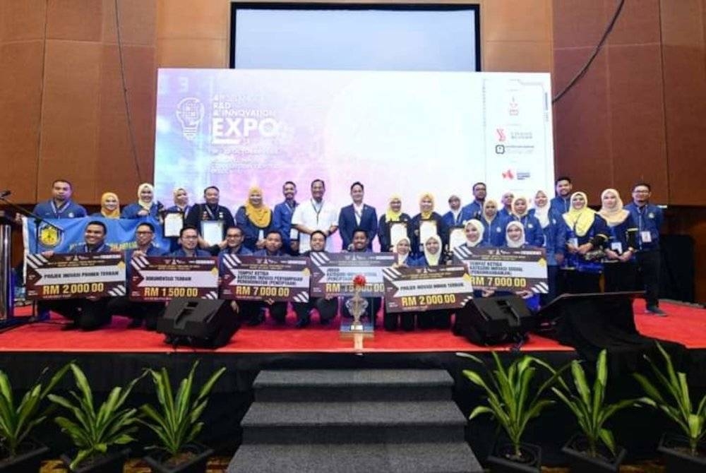 MPAJ membawa pulang enam anugerah dalam Majlis Persada Inovasi Perkhidmatan Awam Negeri Selangor.