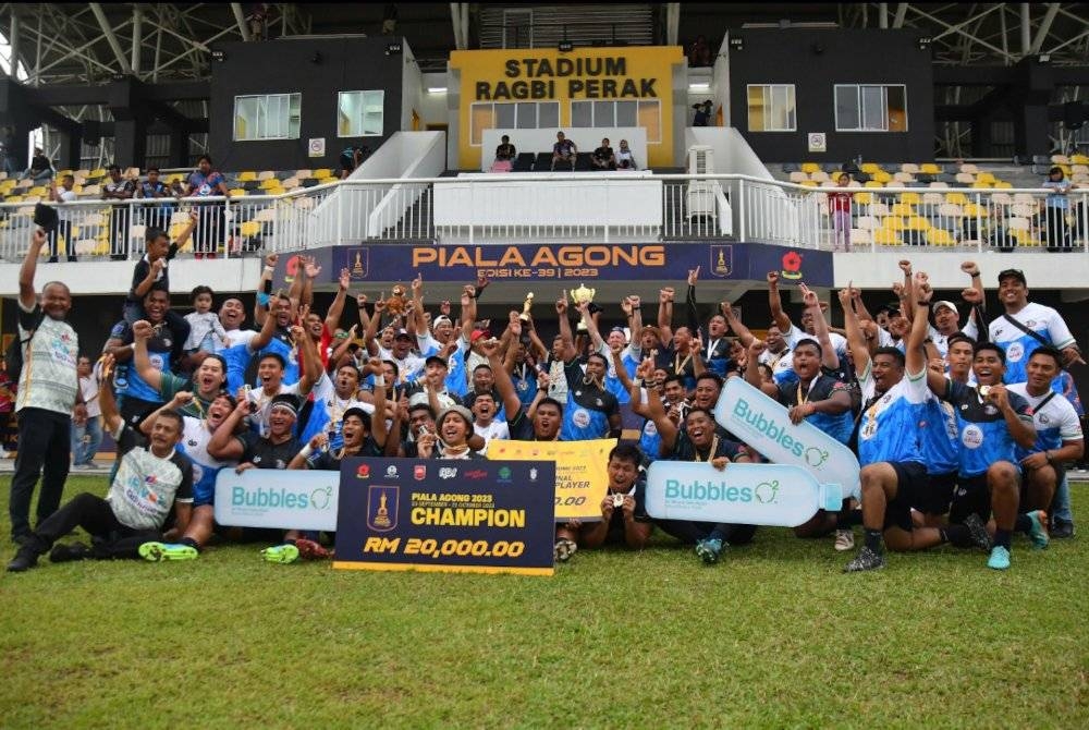 PDRM mengakhiri kemarau 32 tahun merangkul kejuaraan Piala Agong selepas mengatasi Putrajaya dalam perlawanan akhir di Stadium Ragbi Perak, Ipoh. - Foto KRM