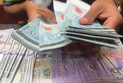 Pada jam 9 pagi, ringgit menambah nilai kepada 4.7840/7890 berbanding dolar AS daripada 4.7900/7975 pada penutup Isnin. - Gambar hiasan