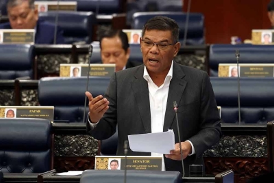Saifuddin ketika sesi Pertanyaan-Pertanyaan Bagi Jawab Lisan pada persidangan Dewan Rakyat di Bangunan Parlimen pada Isnin. - Foto Bernama