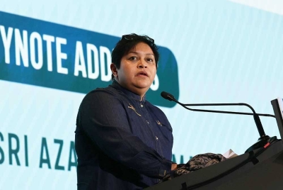 Azalina berucap pada Persidangan 'Unveiling Insights and Actions: Malaysia's Baseline Assessment on Business and Human Rights' pada Rabu. - Foto Bernama