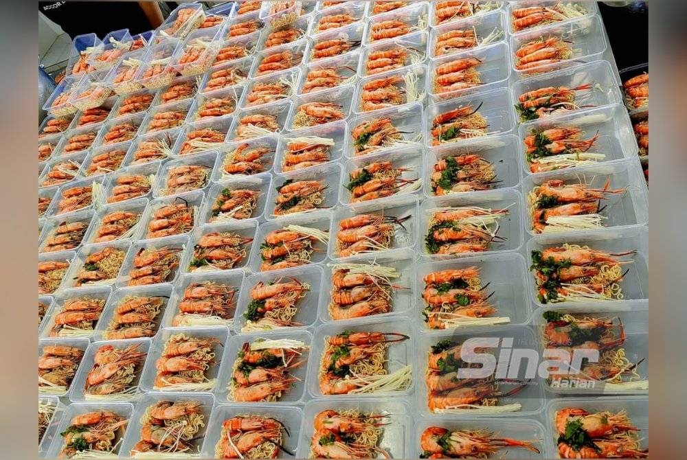 Megi udang yang dijual dengan harga RM3.