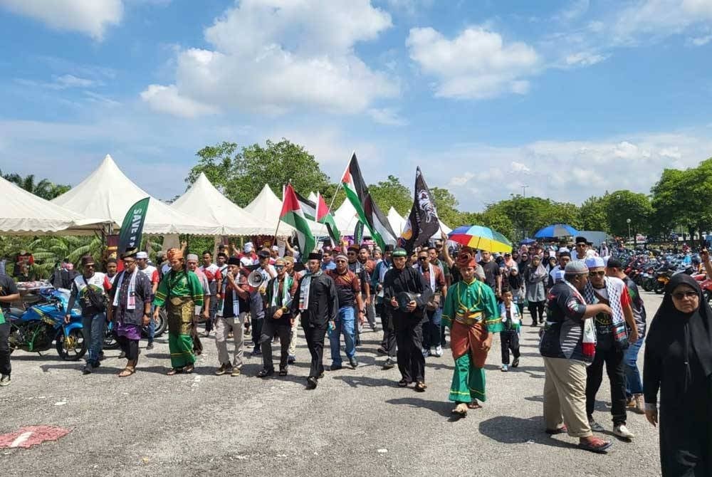 Perarakan sempena #QuranHour for Gaza dan Maulid Akbar pada pagi Ahad.