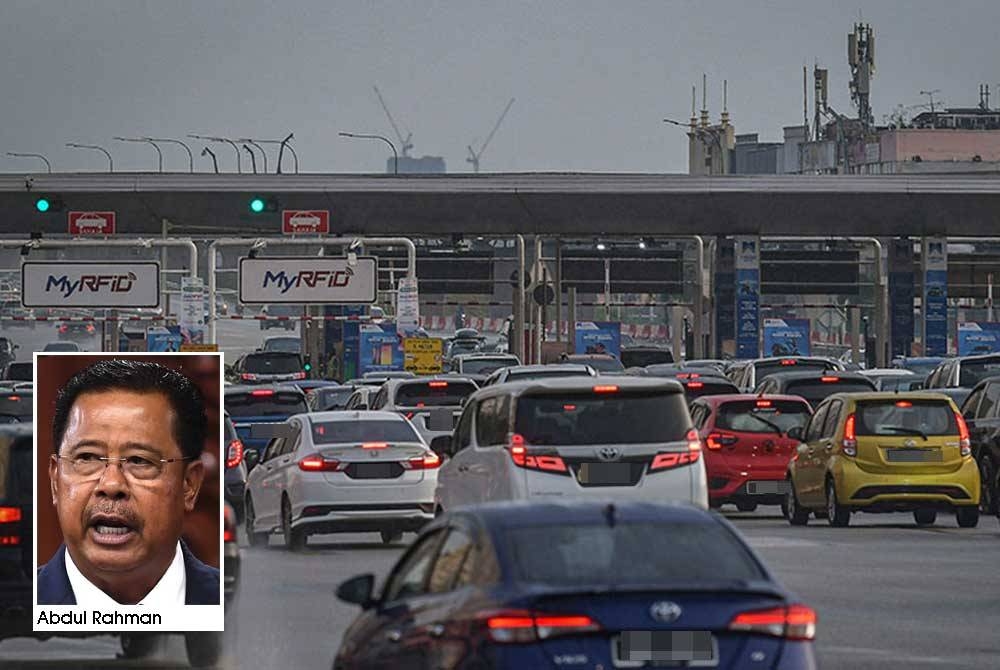 Sebanyak 416 lorong tol di seluruh lebuh raya di Malaysia menggunakan teknologi RFID. - Gambar hiasan.