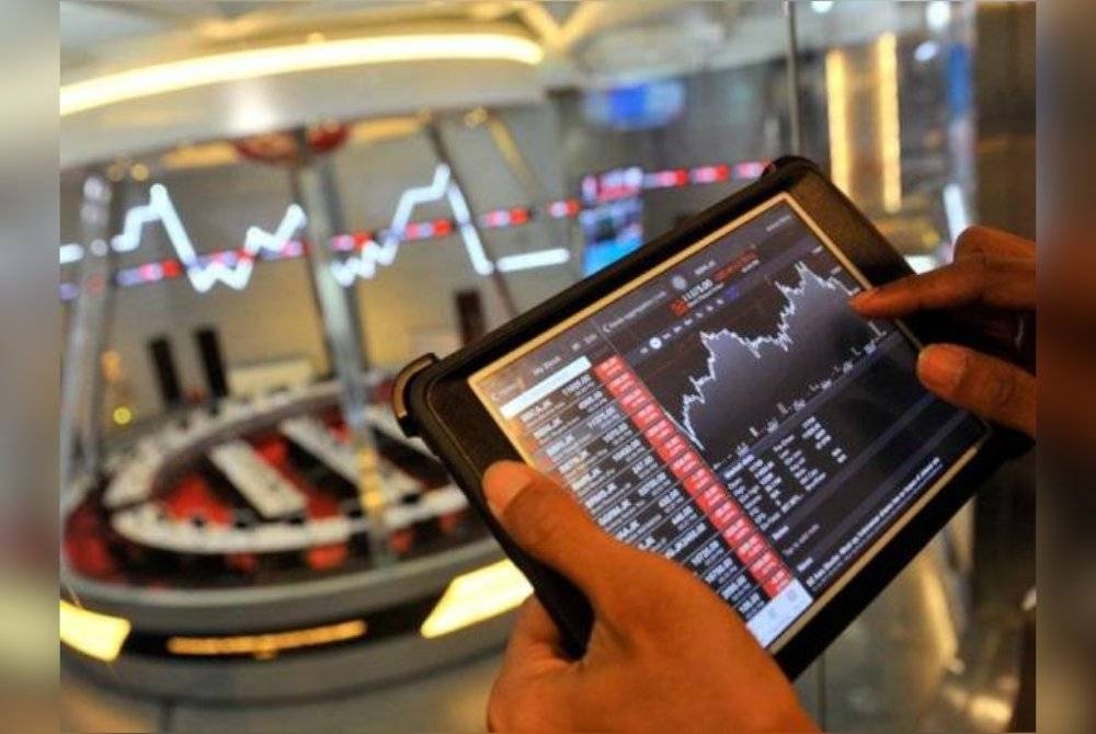 Pada 5 petang, FTSE Bursa Malaysia KLCI (FBM KLCI) naik 14.74 mata untuk ditutup kepada 1,464.67 daripada paras penutup 1,449.93 pada Jumaat minggu lepas. Foto hiasan