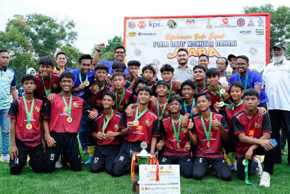 
Imbas kembali skuad SMK Shah Alam juara Piala Datuk Mokhtar Dahari B-15 2022.
