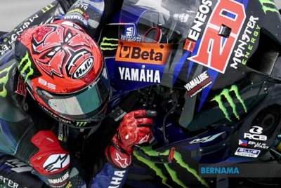 Quartararo dari Perancis meraih kedudukan teratas dalam sesi Latihan Bebas 2 (FP2) perlumbaan Grand Prix Motosikal Malaysia (MotoGP) 2023 di Litar Antarabangsa Sepang, di sini pada Sabtu. - Foto Bernama