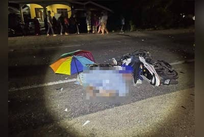 Dua lelaki maut selepas motosikal yang ditunggangi mereka secara berasingan bertembung dalam kejadian di Jalan Kandis-Tok Bali, Bachok Jumaat.